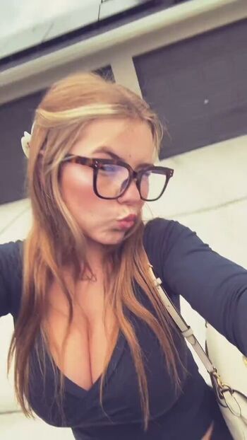 Full leaked Ariana white private onlyfans photo