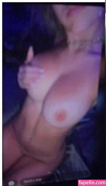 Full leaked Arianaa white private onlyfans photo