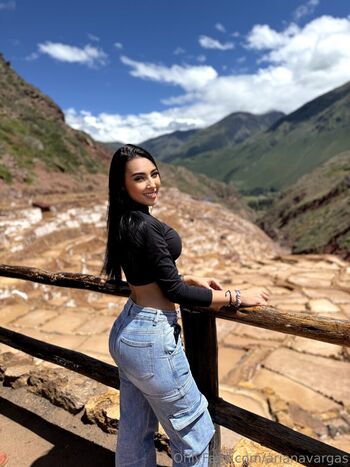Full leaked Arianavargas private onlyfans photo