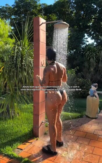 Full leaked Arianelcrd private onlyfans photo