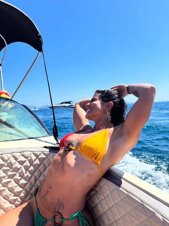 Full leaked Arianelcrd private onlyfans photo