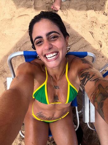 Full leaked Arianelcrd private onlyfans photo