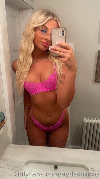 Full leaked Ariaxoxoxo page private onlyfans photo