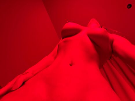 Full leaked Ariel next door private onlyfans photo