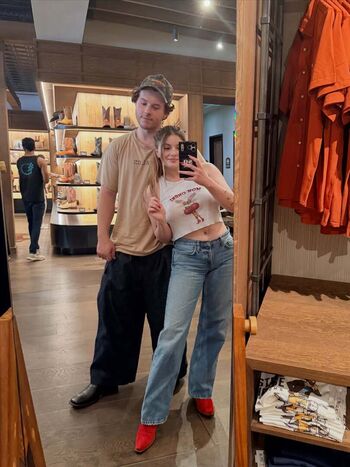 Full leaked Ariel winter page private onlyfans photo