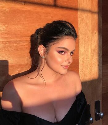 Full leaked Arielwinter private onlyfans photo
