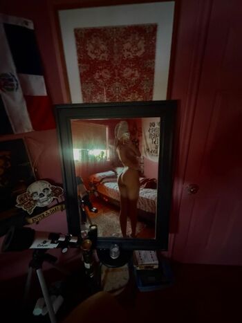 Full leaked Ariilly private onlyfans photo