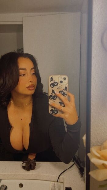 Full leaked Ariibacardi private onlyfans photo