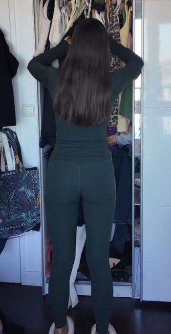Full leaked Armellebdn private onlyfans photo