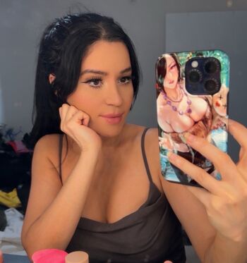 Full leaked Armenian girls private onlyfans photo