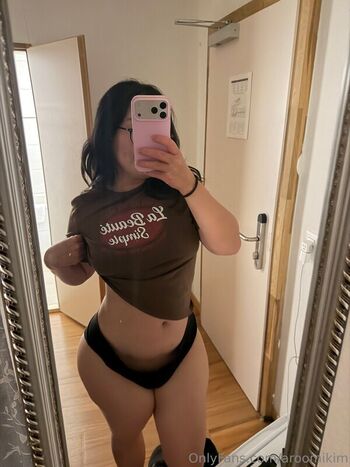 Full leaked Aroomi kim private onlyfans photo