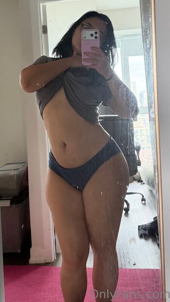 Aroomi Kim