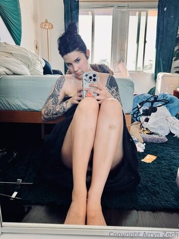 Full leaked Arryn zech private onlyfans photo