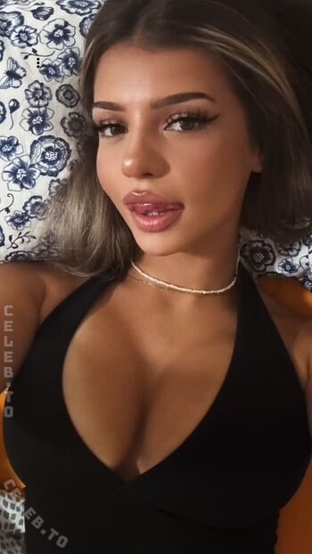 Full leaked Artinesa kurtishi private onlyfans photo