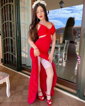 Full leaked Arual bloom page private onlyfans photo