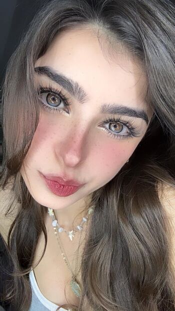 Full leaked Aruuu private onlyfans photo