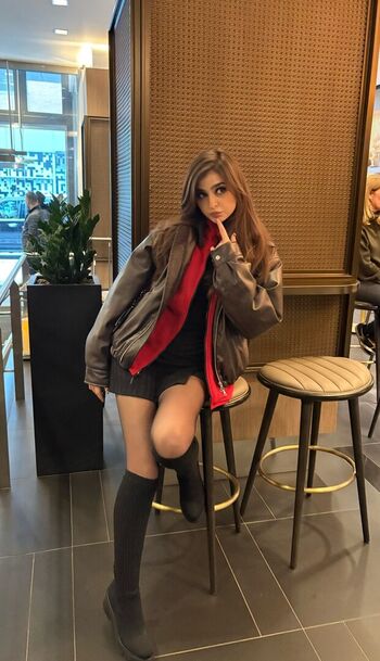 Full leaked Aruuu private onlyfans photo