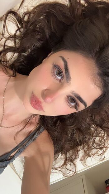 Full leaked Aruuu private onlyfans photo