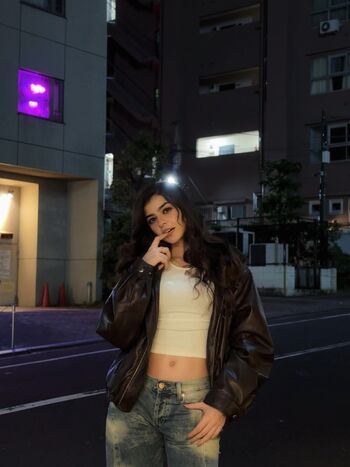 Full leaked Aruuu private onlyfans photo