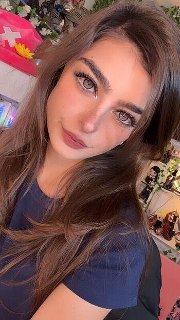 Full leaked Aruuu private onlyfans photo