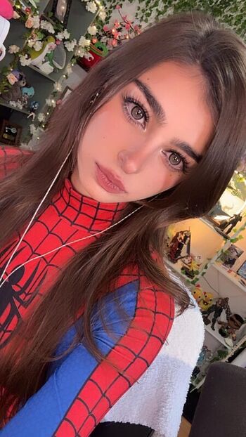 Full leaked Aruuu private onlyfans photo