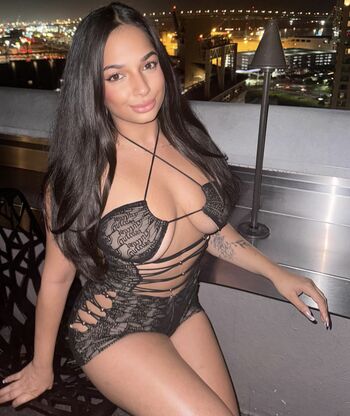 Full leaked Arylooloo private onlyfans photo