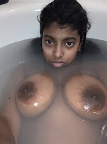 Full leaked Arynblue private onlyfans photo