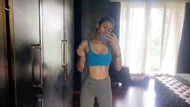 Full leaked Asfa sinha private onlyfans photo