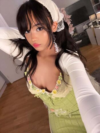 Full leaked Ashantiloo private onlyfans photo