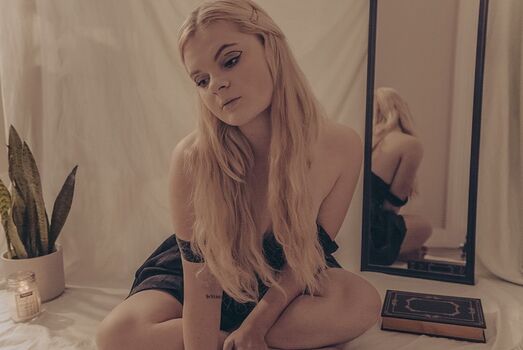 Full leaked Ashby florence page private onlyfans photo