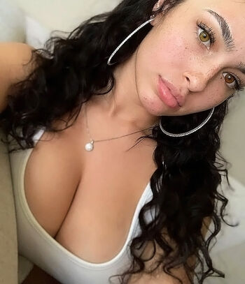 Full leaked Ashkaashh private onlyfans photo