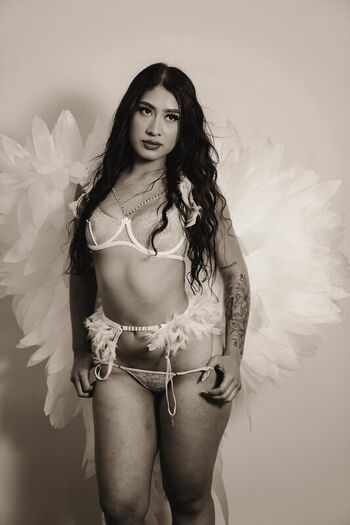 Full leaked Ashley beaomunt private onlyfans photo