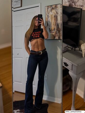 Full leaked Ashley hawks private onlyfans photo