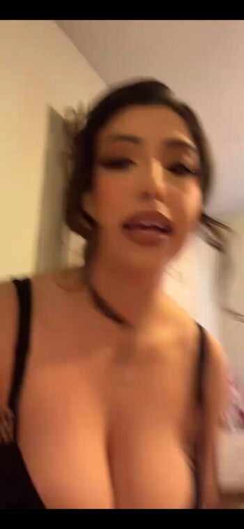 Full leaked Ashleyarambulaa private onlyfans photo