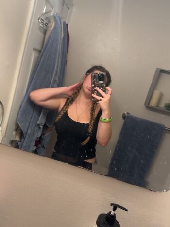 Full leaked Ashleyyrobersonn private onlyfans photo