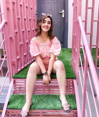 Full leaked Ashnoor kaur private onlyfans photo