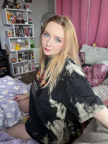 Full leaked Ashtronova page private onlyfans photo