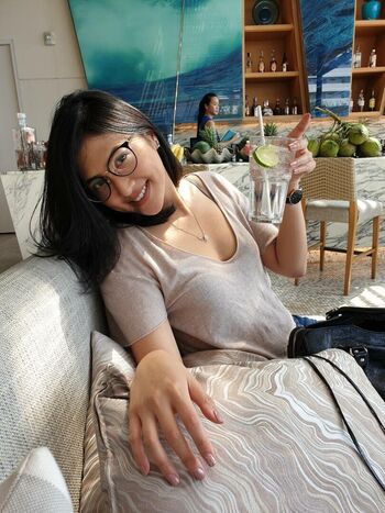 Full leaked Asian babe fay private onlyfans photo