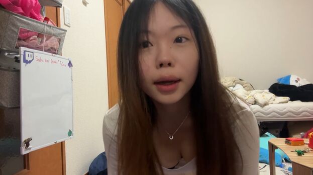 Full leaked Asian streamers private onlyfans photo