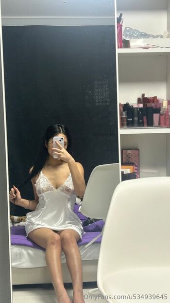 Full leaked Asianwifevera private onlyfans photo