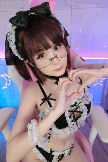 ASMR Mako