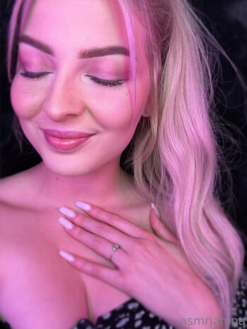 Full leaked Asmrjanina private onlyfans photo