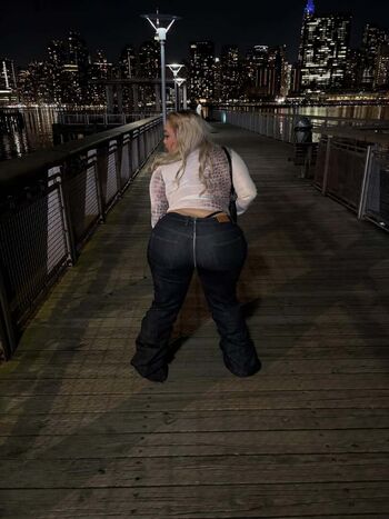 Full leaked Asszilla private onlyfans photo