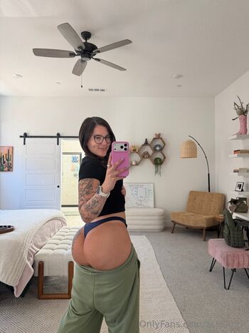 Full leaked Astrgirll private onlyfans photo