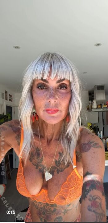 Full leaked Astrid zeegen holt private onlyfans photo