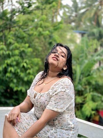 Full leaked Aswany ys private onlyfans photo