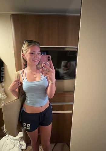 Full leaked Auburn pearl private onlyfans photo