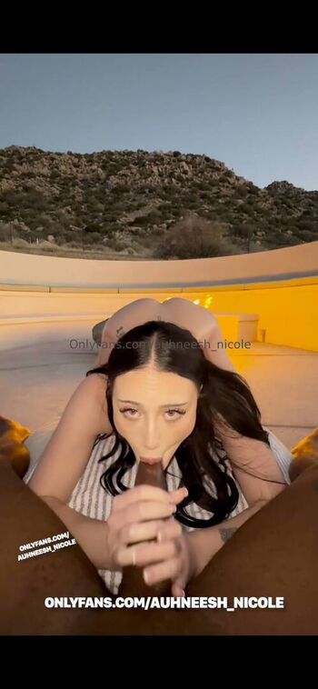 Auhneesh_Nicole
