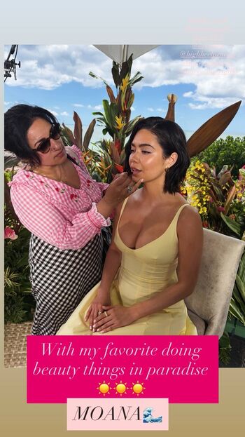 Full leaked Auli i cravalho page private onlyfans photo