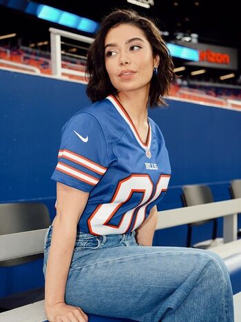 Full leaked Auli i cravalho private onlyfans photo